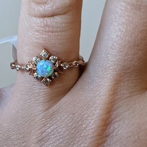 Fragrant Jewels Ring NWT Size 8 Blue Green Gold